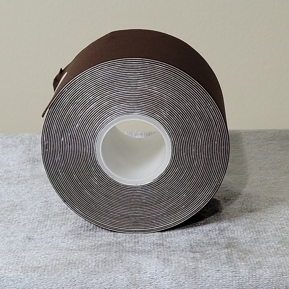 Victoria's Secret Bare Boob Invisible Breast Tape - Ganache  (Dark Brown) - Picture 2 of 7